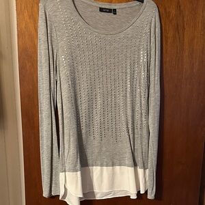 Apt. 9 Light Gray Long-Sleeve Knit Top with Silver Stud Detail and White Hem